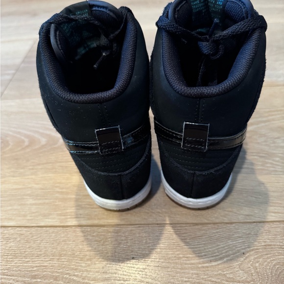 Nike dunk sky hi essential ”black gum” shoes, women’s size 7 - Picture 4 of 10